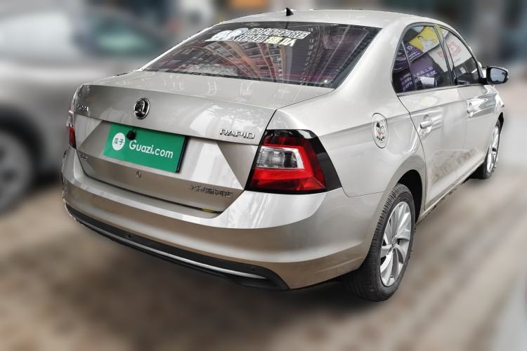 Used Skoda Rapid 2018 1.6L Manual Comfort Edition Rear Right 45 Deg
