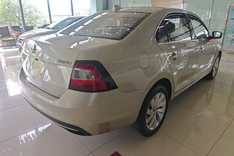Used Skoda Rapid 2018 1.6L Automatic Comfort Edition Rear Right 45 Deg