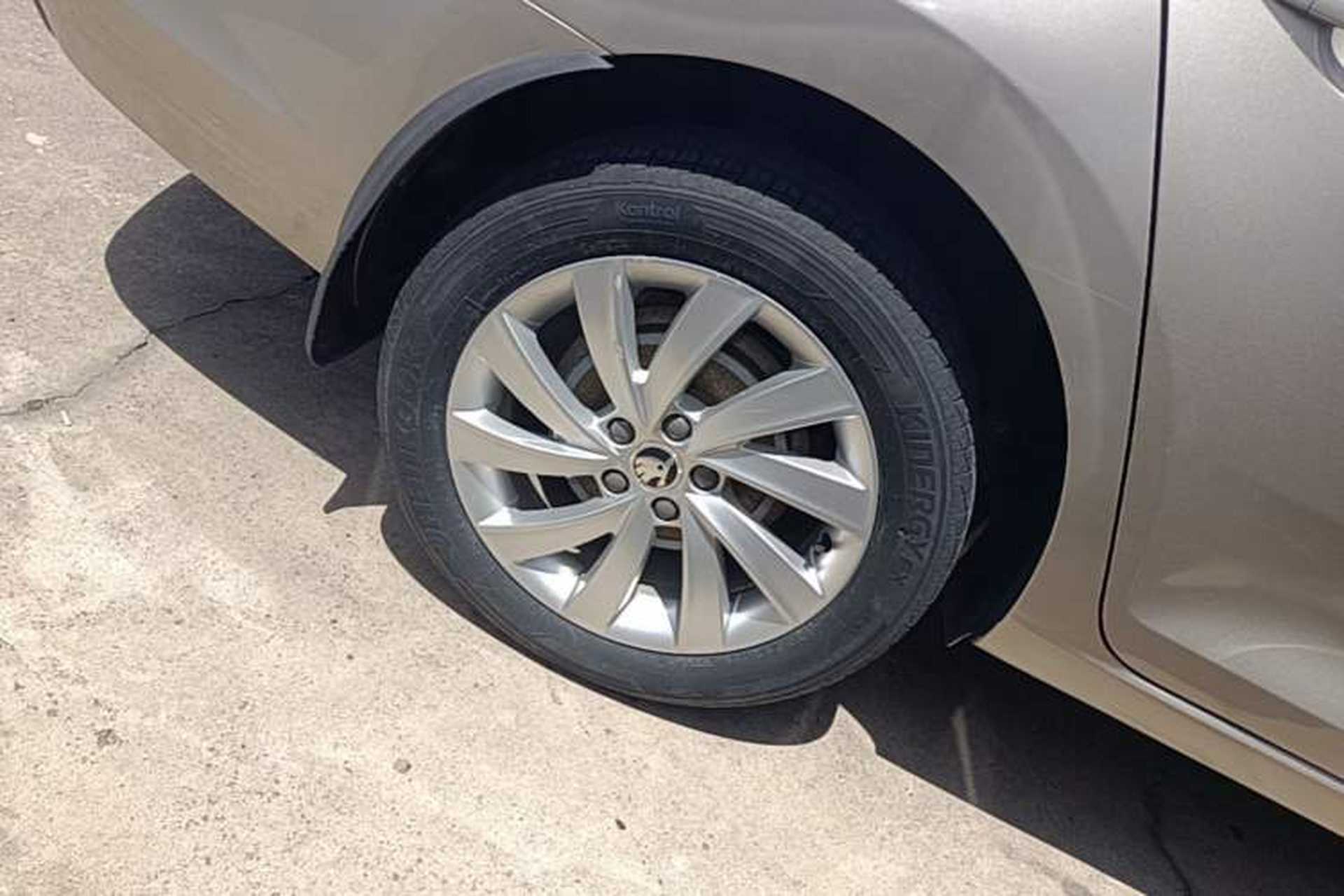 Used Skoda Rapid 2018 1.6L Automatic Comfort Edition Right Rear Wheel Hub