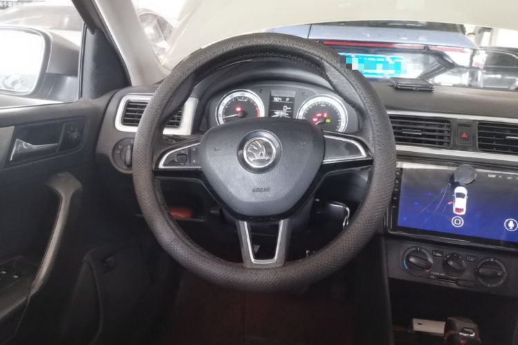 Used Skoda Rapid 2018 1.6L Automatic Comfort Edition Steering Wheel