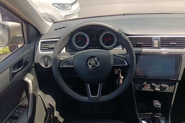 Used Skoda Rapid 2018 1.6L Automatic Comfort Edition Steering Wheel
