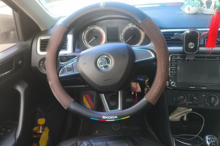 Used Skoda Rapid 2018 1.6L Manual Comfort Edition Steering Wheel