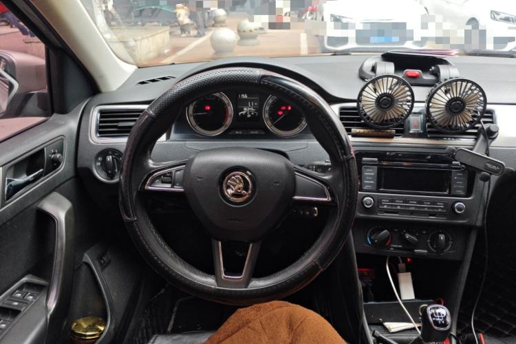 Used Skoda Rapid 2018 1.6L Manual Comfort Edition Steering Wheel