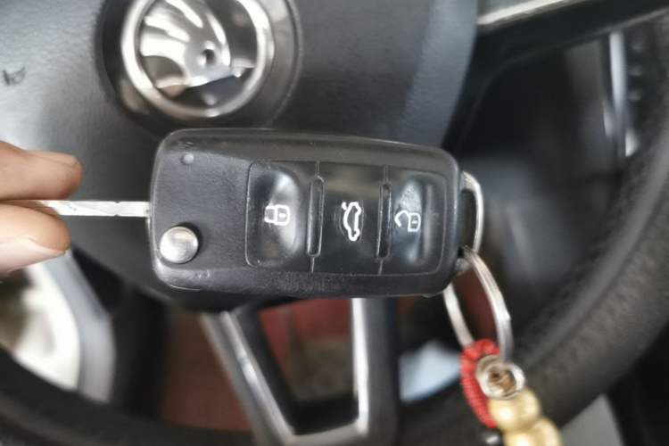 Used Skoda Rapid 2018 1.6L Automatic Comfort Edition Vehicle Key