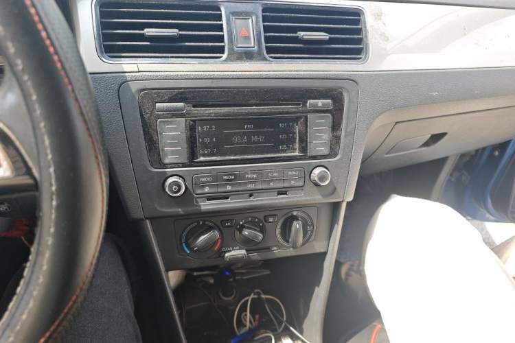 Used Skoda Rapid 2019 1.5L Manual Comfort Edition China V Standard Audio And AC Panel