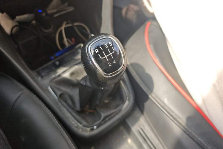 Used Skoda Rapid 2019 1.5L Manual Comfort Edition China V Standard Gear Lever