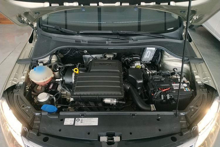 Used Skoda Rapid 2019 1.5L Automatic Comfort Edition China VI Standard Engine Bay