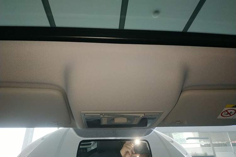 Used Skoda Rapid 2019 1.5L Automatic Comfort Edition China VI Standard Headliner