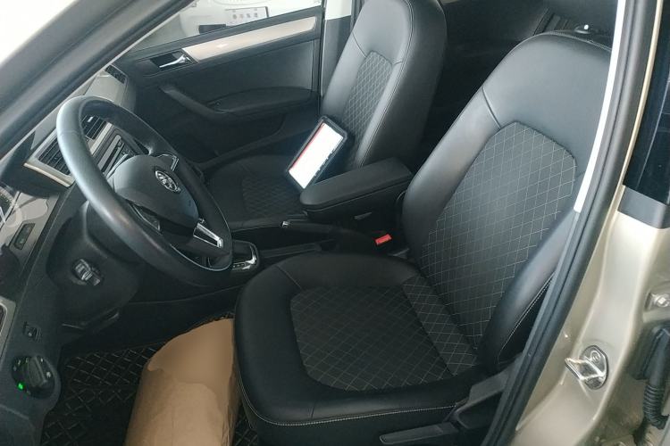 Used Skoda Rapid 2019 1.5L Automatic Comfort Edition China VI Standard Left Front Seat