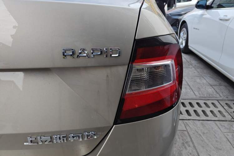 Used Skoda Rapid 2019 1.5L Automatic Comfort Edition China V Standard Right Rear Taillight