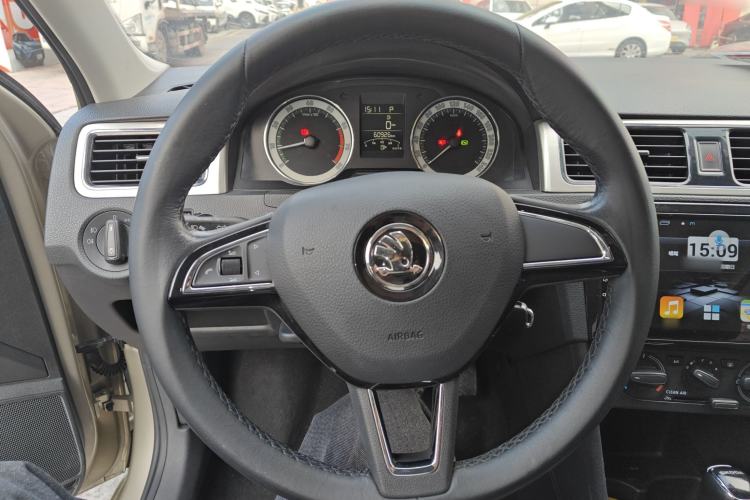 Used Skoda Rapid 2019 1.5L Automatic Comfort Edition China V Standard Steering Wheel