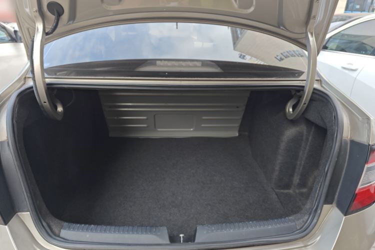 Used Skoda Rapid 2019 1.5L Automatic Comfort Edition China V Standard Trunk