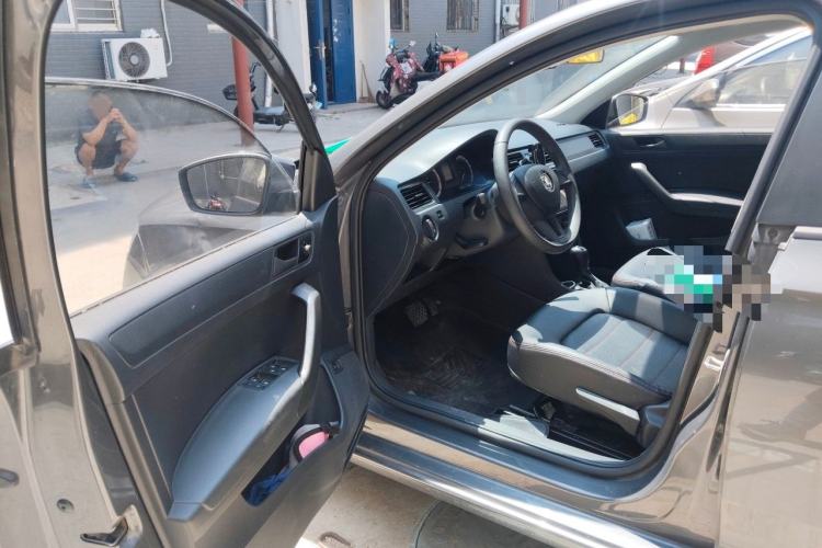 Used Skoda Rapid 2019 1.5L Automatic Standard Edition Driver Seat