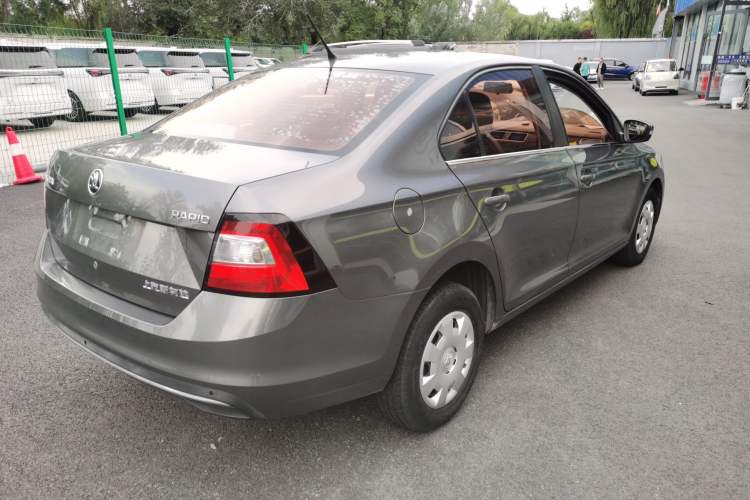 Used Skoda Rapid 2019 1.5L Manual Standard Edition Exterior 3