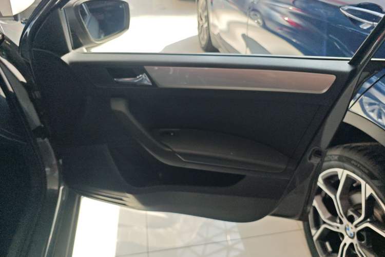 Used Skoda Rapid 2019 1.5L Automatic Comfort Edition China V Standard Right Front Door Interior