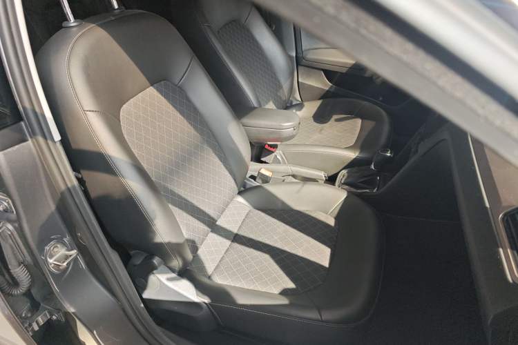 Used Skoda Rapid 2019 1.5L Automatic Comfort Edition China V Standard Right Front Seat