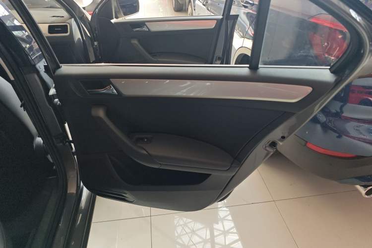 Used Skoda Rapid 2019 1.5L Automatic Comfort Edition China V Standard Right Rear Door Interior