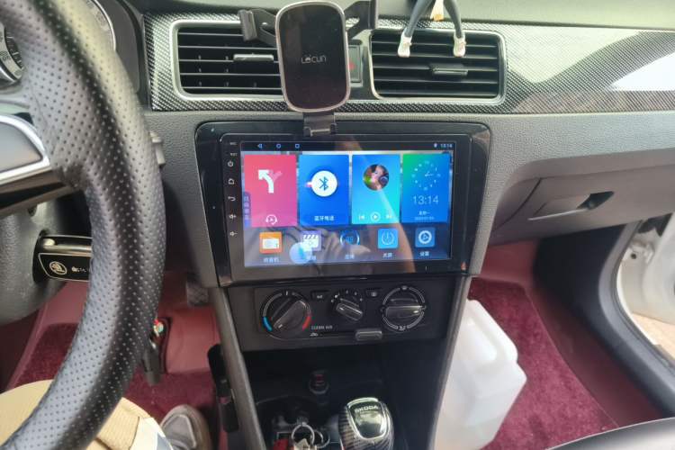 Used Skoda Rapid 2019 1.5L Automatic Comfort Edition China VI Standard Audio And AC Panel