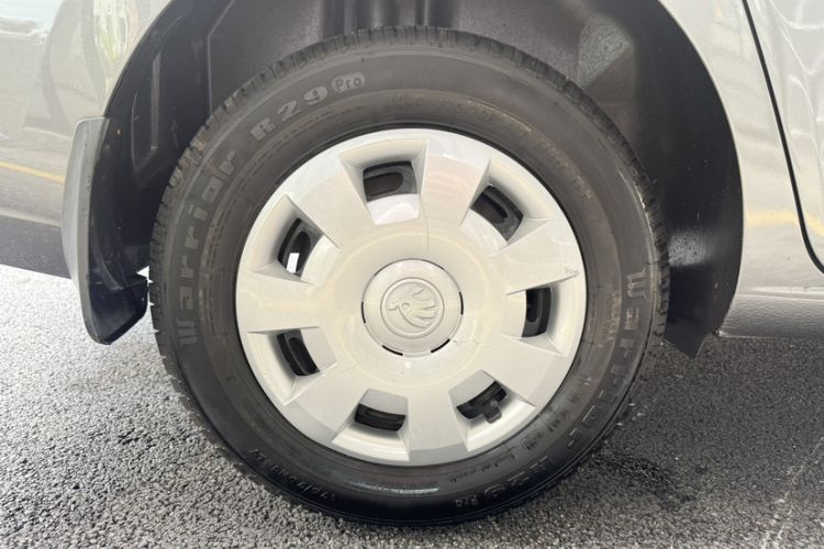 Used Skoda Rapid 2019 1.5L Automatic Standard Edition Exterior 4