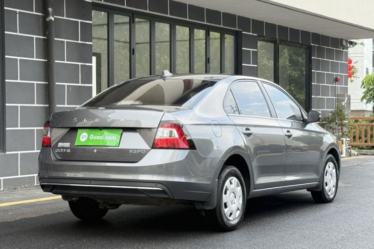 Used Skoda Rapid 2019 1.5L Automatic Standard Edition Exterior 5