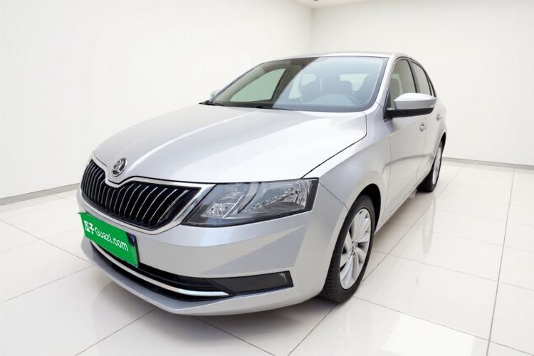Skoda Rapid 2019 1.5L Automatic Comfort Edition China VI Standard usado Guazi used car, China used car export, Used car for sale, Used cars, Cheapest cars for sale