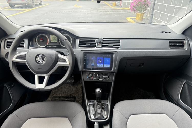 Used Skoda Rapid 2019 1.5L Automatic Standard Edition Interior 3