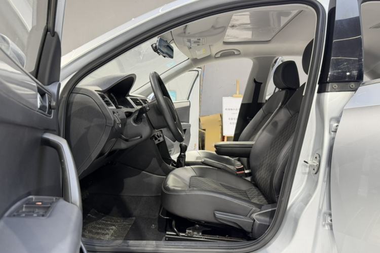 Used Skoda Rapid 2019 1.5L Manual Comfort Edition China VI Standard Interior 5