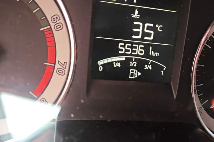 Used Skoda Rapid 2019 1.5L Manual Comfort Edition China V Standard Odometer Close Up