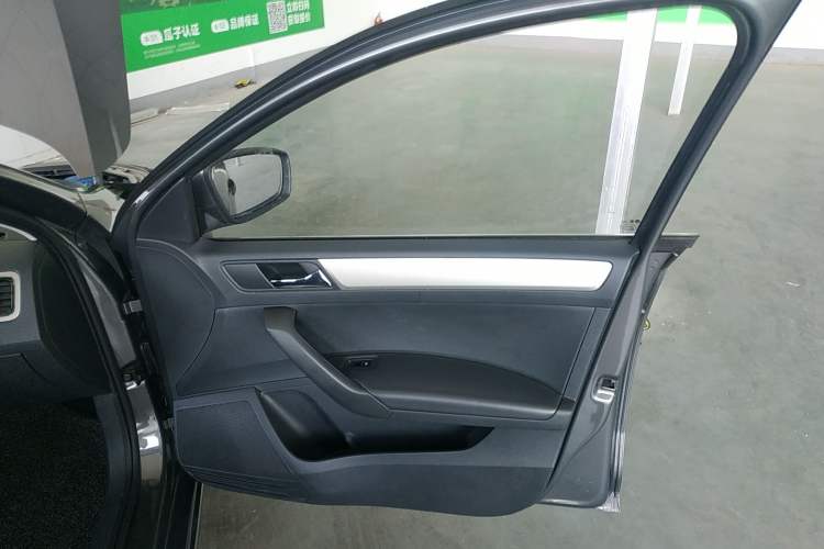 Used Skoda Rapid 2019 1.5L Automatic Comfort Edition China V Standard Right Front Door Interior