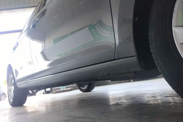 Used Skoda Rapid 2019 1.5L Automatic Comfort Edition China V Standard Right Side Sill