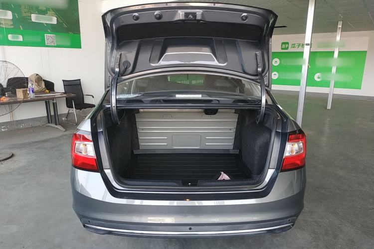 Used Skoda Rapid 2019 1.5L Automatic Comfort Edition China V Standard Trunk