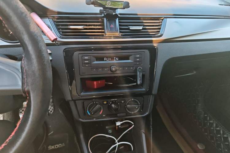 Used Skoda Rapid 2019 Revised Version 1.5L Manual Standard Edition China VI Audio And AC Panel