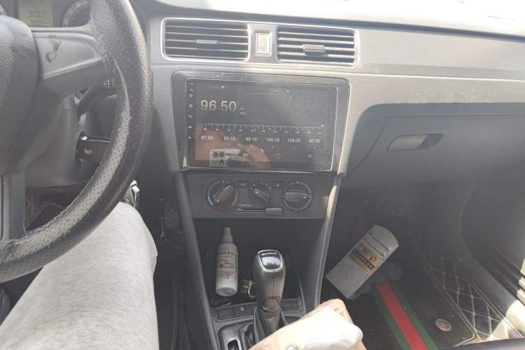 Used Skoda Rapid 2019 1.5L Automatic Standard Edition Audio And AC Panel