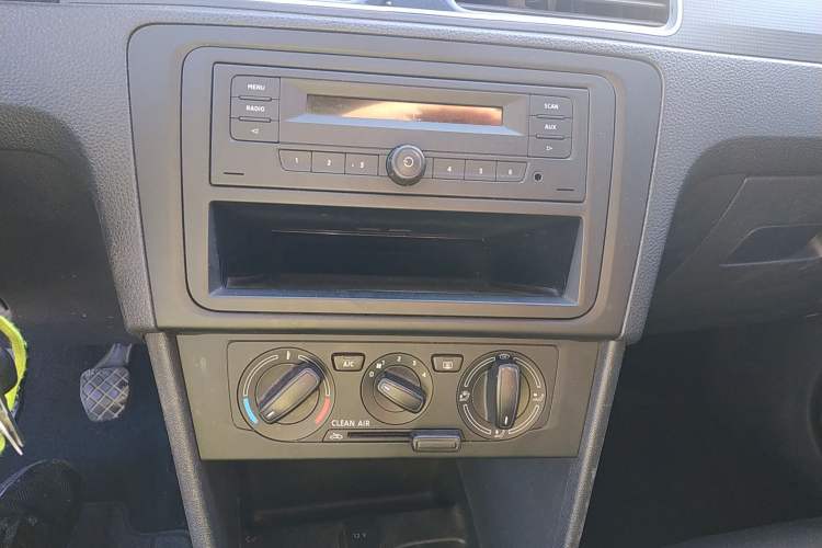 Used Skoda Rapid 2019 Revised Version 1.5L Manual Standard Edition China VI Audio And AC Panel