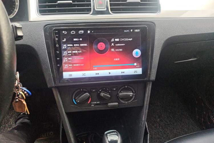 Used Skoda Rapid 2019 1.5L Automatic Comfort Edition China V Standard Audio And AC Panel