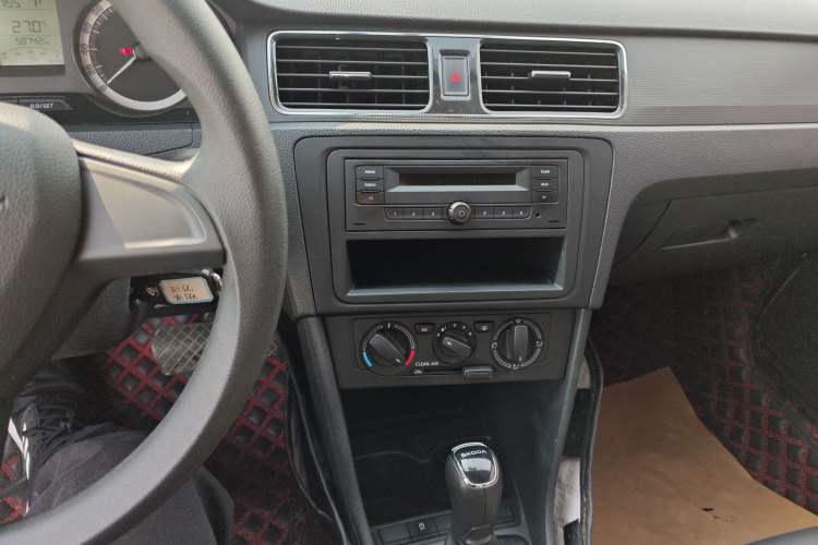 Used Skoda Rapid 2019 Revised Version 1.5L Automatic Standard Edition China VI Audio And AC Panel