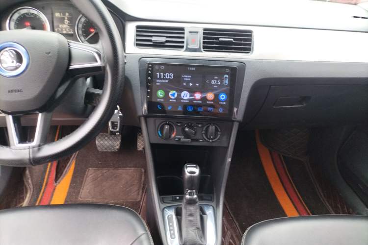 Used Skoda Rapid 2019 1.5L Automatic Comfort Edition China V Standard Audio And AC Panel