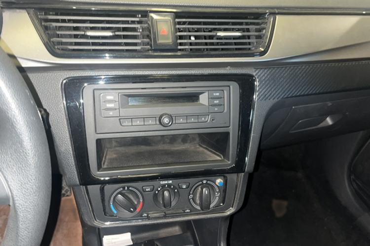 Used Skoda Rapid 2019 Revised Version 1.5L Manual Standard Edition China VI Audio And AC Panel
