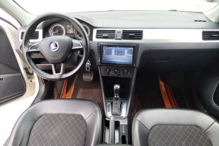 Used Skoda Rapid 2019 1.5L Automatic Comfort Edition China V Standard Center Console