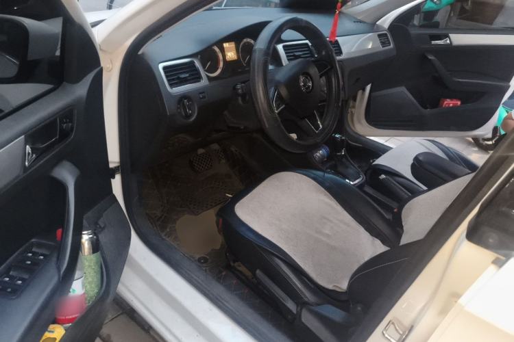 Used Skoda Rapid 2019 1.5L Automatic Comfort Edition China VI Standard Driver Seat