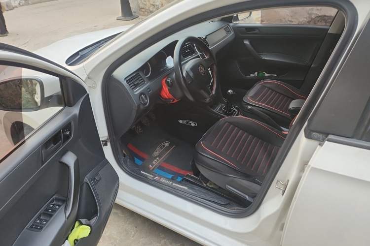 Used Skoda Rapid 2019 Revised Version 1.5L Manual Standard Edition China VI Driver Seat