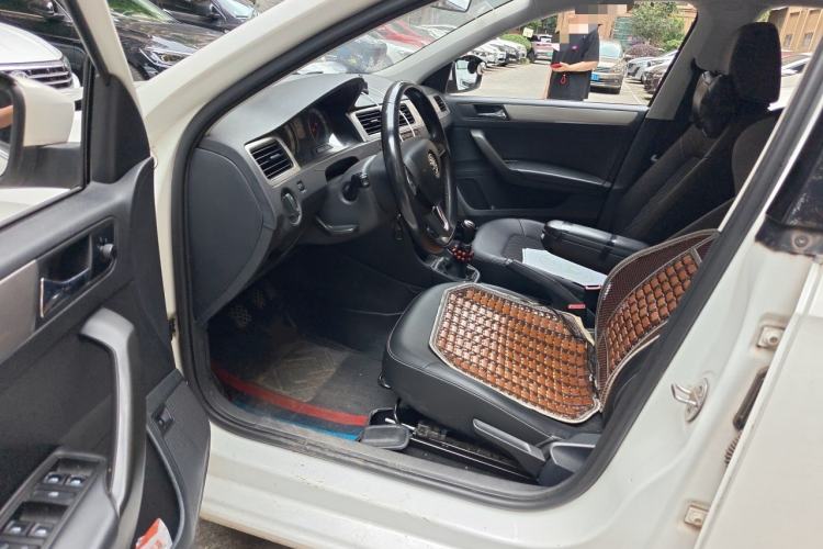 Used Skoda Rapid 2019 1.5L Manual Comfort Edition China VI Standard Driver Seat