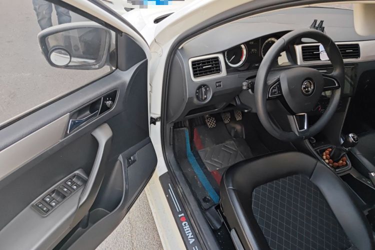 Used Skoda Rapid 2019 1.5L Manual Comfort Edition China VI Standard Driver Seat