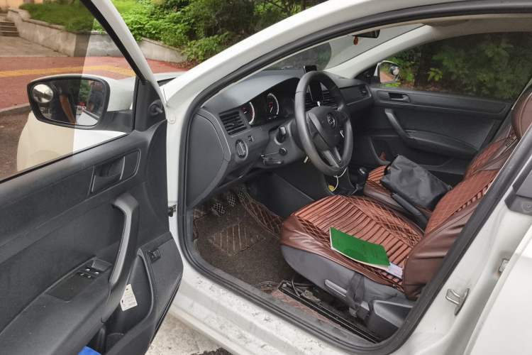 Used Skoda Rapid 2019 1.5L Manual Entry-Level Version Driver Seat