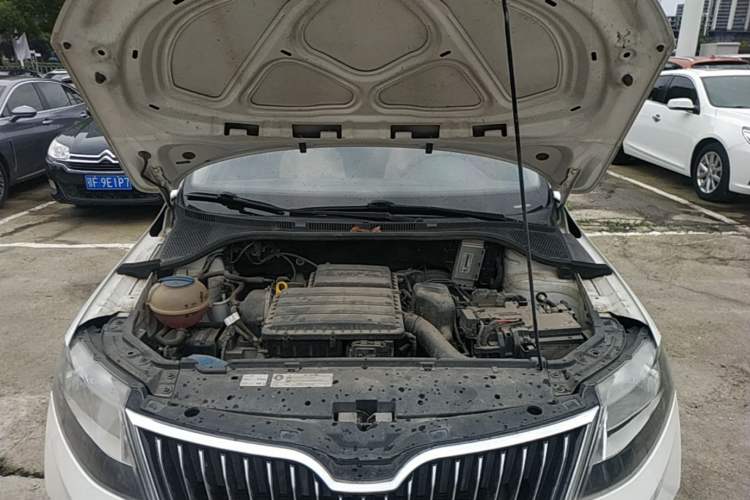 Used Skoda Rapid 2019 1.5L Automatic Comfort Edition China V Standard Engine Bay