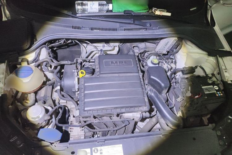 Used Skoda Rapid 2019 1.5L Automatic Comfort Edition China VI Standard Engine Bay