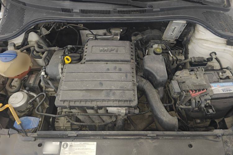 Used Skoda Rapid 2019 1.5L Automatic Comfort Edition China VI Standard Engine Bay