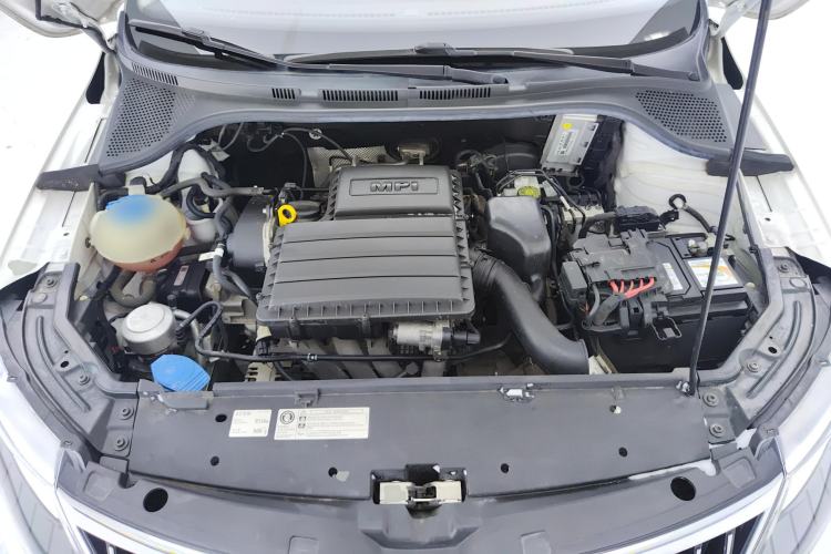 Used Skoda Rapid 2019 1.5L Automatic Comfort Edition China VI Standard Engine Bay
