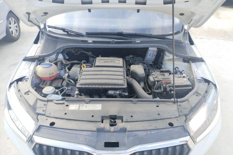 Used Skoda Rapid 2019 Revised Version 1.5L Automatic Standard Edition China VI Engine Bay