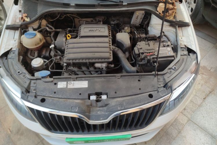 Used Skoda Rapid 2019 Revised Version 1.5L Automatic Standard Edition China VI Engine Bay